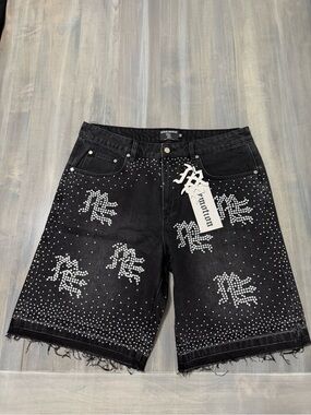 Mixed emotion shorts
